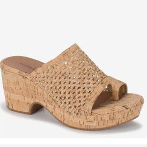 NEW Baretraps Womens Bethie Slide Natural 10M Wedge Sandals
